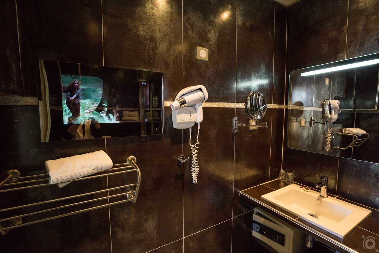 lang[meta_title] - Chambre 07 - Salle de bain 2