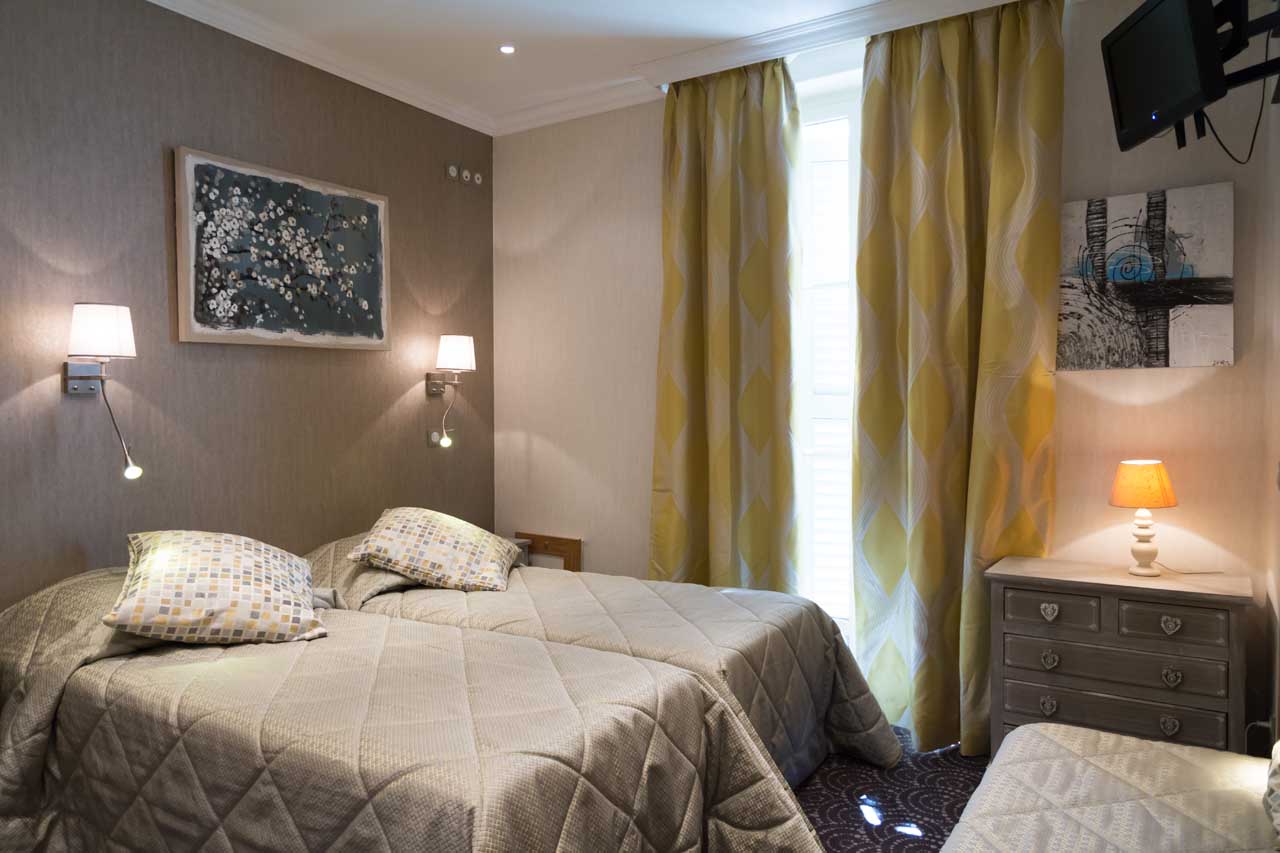 lang[meta_title] - Chambre 07 - Vue 3